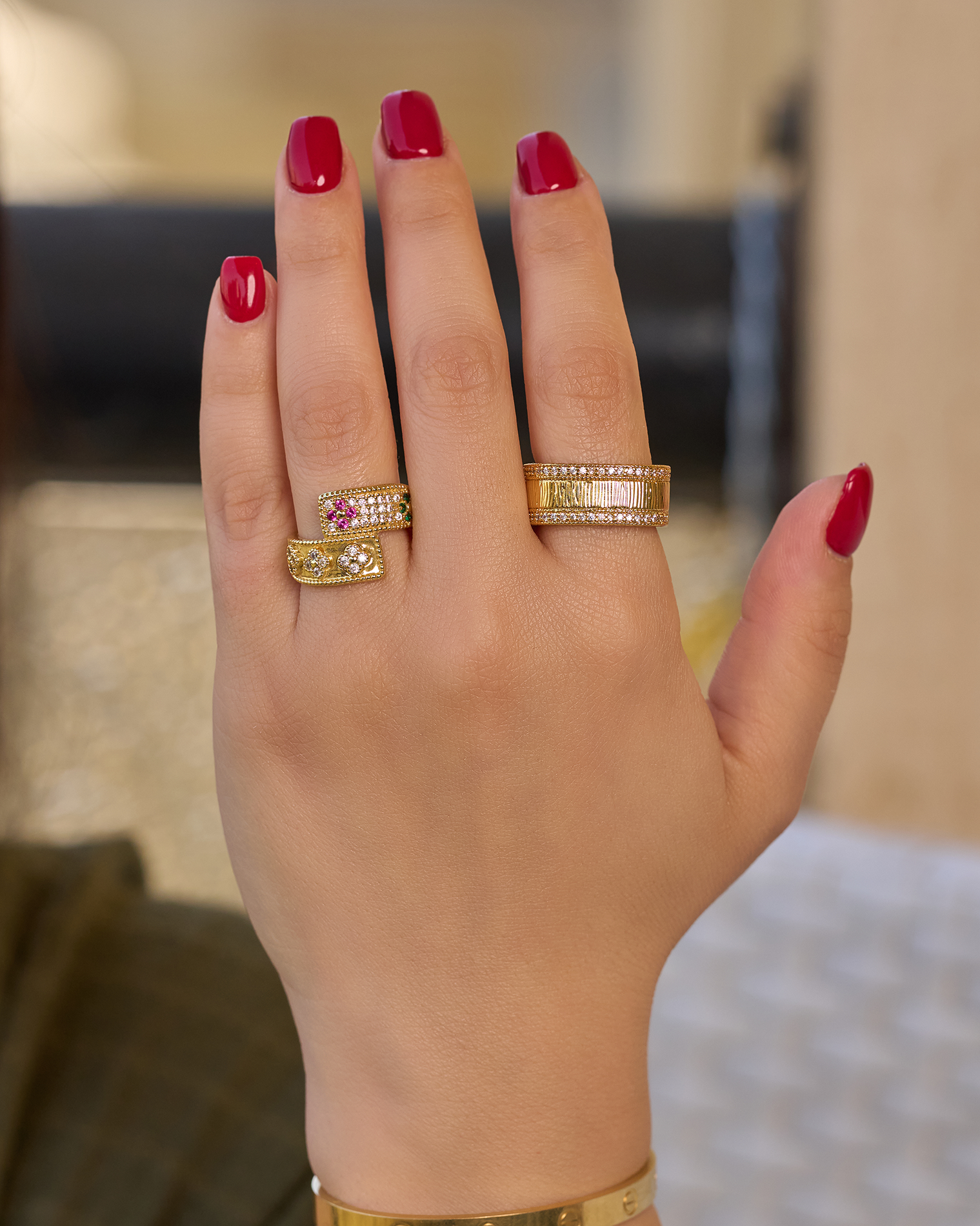 نحاس مطلى دهب عيار ٢٤